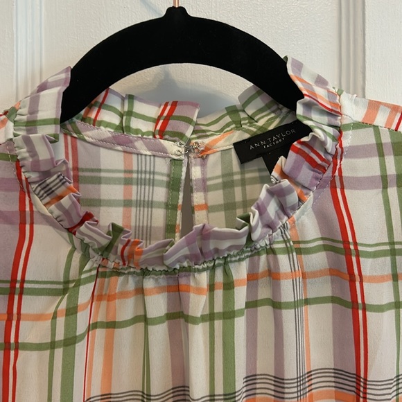 Plaid cap sleeve blouse - Picture 2 of 5
